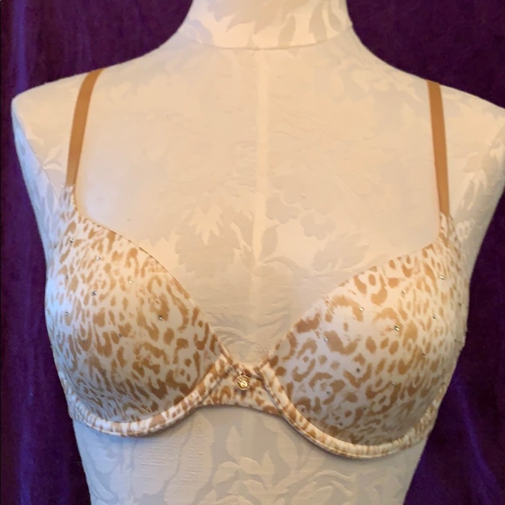 New w/o tag Victoria’s Secret lined Demi bra 34C
